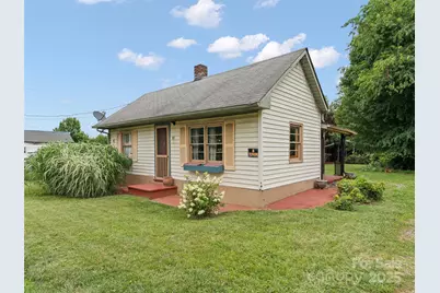 51 Riverbend Street, Waynesville, NC 28786 - Photo 1