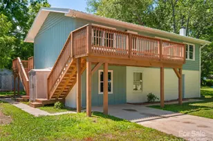 228 Hyatt St, Waynesville, NC 28786 - Photo 1