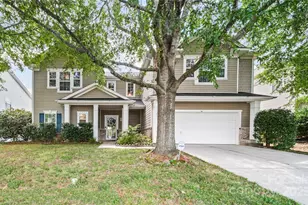 10420 Glenburn Ln, Charlotte, NC 28278 - Photo 1