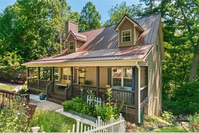 28 Grove Garden Avenue, Candler, NC 28715 - Photo 1