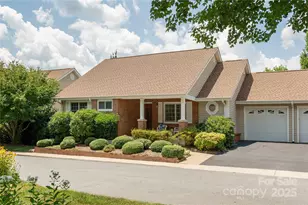 1105 Citation Cir, Hendersonville, NC 28739 - Photo 1