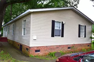 225 Emmett St, Rock Hill, SC 29730 - Photo 1