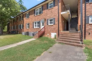 718 E Maple Ave, Gastonia, NC 28054 - Photo 1