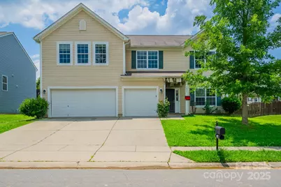 1821 Swan Drive, Charlotte, NC 28216 - Photo 1