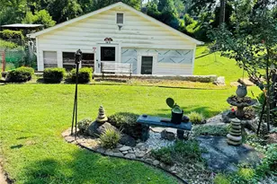 1611 Valwood Pl NE, Lenoir, NC 28645 - Photo 1