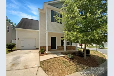 8004 Stevie Oaks Lane, Charlotte, NC 28215 - Photo 1