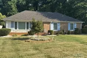 6419 Bridgeport Dr, Charlotte, NC 28215 - Photo 1