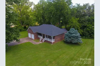 202 N Gaston Street, Kings Mountain, NC 28086 - Photo 1