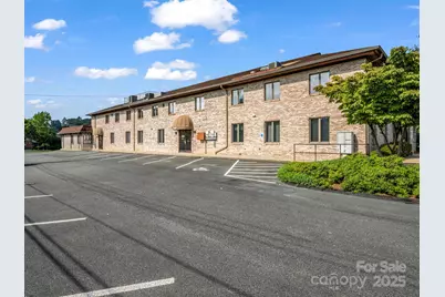 1612 Asheville Highway #5, Hendersonville, NC 28791 - Photo 1