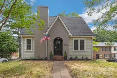 1421 12th Street Drive NW, Hickory, NC 28601 - Photo 1