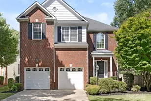 2021 Sablewood Dr, Charlotte, NC 28205 - Photo 1