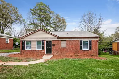 641 Reeves Court, Charlotte, NC 28208 - Photo 1