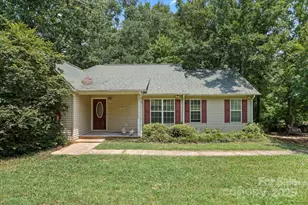 4524 Echols Dr, Sharon, SC 29742 - Photo 1