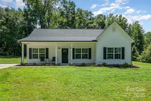 117 Mungo St, Pageland, SC 29728 - Photo 1