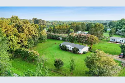 35 Little Roundtop Drive, Hiddenite, NC 28636 - Photo 1