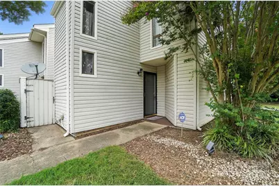 7807 Hummingbird Lane, Charlotte, NC 28212 - Photo 1