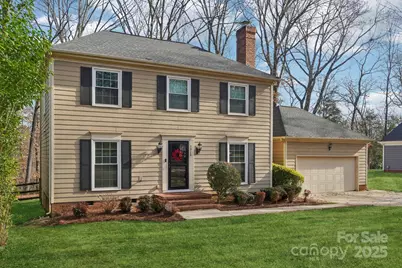 3016 Heathcroft Court, Charlotte, NC 28269 - Photo 1