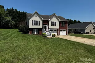 147 Freshfield Dr, Hudson, NC 28638 - Photo 1