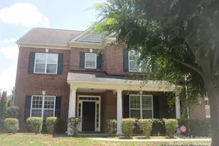 9613 Woburn Rd, Charlotte, NC 28277 - Photo 1