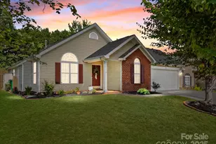 6019 Patricia Ryan Dr, Charlotte, NC 28216 - Photo 1