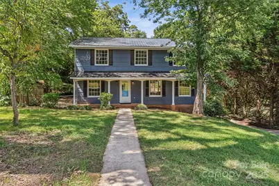 1120 16th Avenue NW, Hickory, NC 28601 - Photo 1