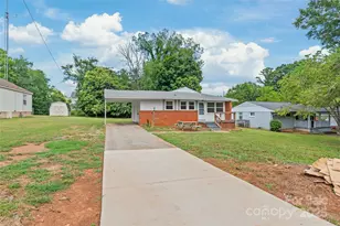 105 Willetta Dr, Charlotte, NC 28217 - Photo 1