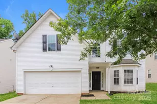 3810 Pauline Ln, Charlotte, NC 28216 - Photo 1