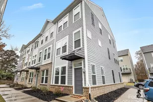 4027 Capital Rdg Ct, Charlotte, NC 28205 - Photo 1