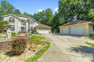 652 Avery Creek Rd, Arden, NC 28704 - Photo 1
