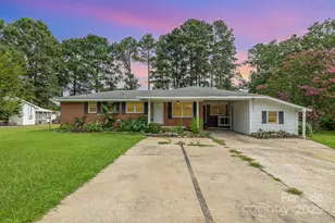 112 Whitley Dr, Smithfield, NC 27577 - Photo 1