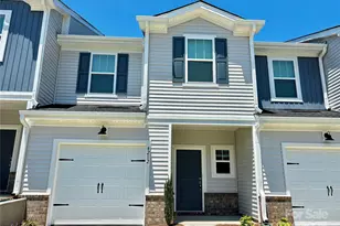 4212 Summit Woods Dr, Charlotte, NC 28216 - Photo 1