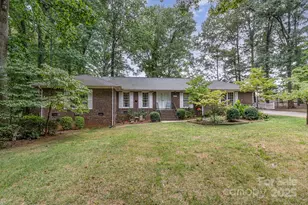 10004 Snowflake Ct, Charlotte, NC 28215 - Photo 1