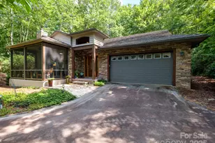 877 Soquili Dr, Brevard, NC 28712 - Photo 1