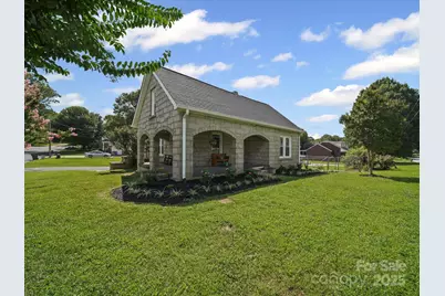 601 S Chapel Street, Landis, NC 28088 - Photo 1