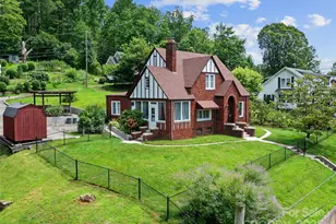 159 Pine Ave, Spruce Pine, NC 28777 - Photo 1