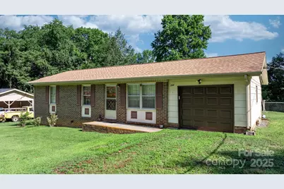 202 Edgewood Circle, Morganton, NC 28655 - Photo 1