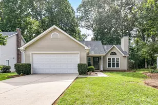 4222 Huntmeadow Dr, Charlotte, NC 28269 - Photo 1