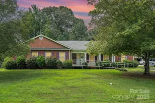 216 Chadmore Dr, Charlotte, NC 28270 - Photo 1