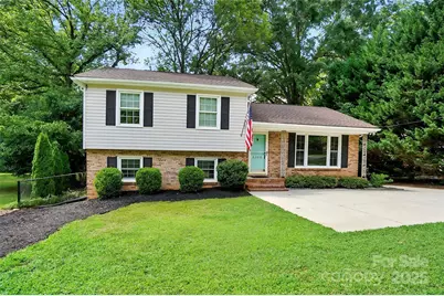 6208 Colchester Place, Charlotte, NC 28210 - Photo 1