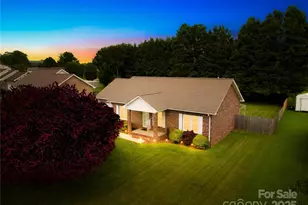 1013 St Davids St SE, Conover, NC 28613 - Photo 1