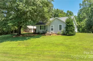 2770 St James Church Rd, Newton, NC 28658 - Photo 1