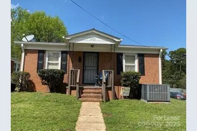1600 Catherine Simmons Avenue, Charlotte, NC 28216 - Photo 1