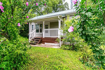 27 Curlee Street, Brevard, NC 28712 - Photo 1