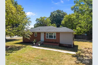 201 Lowry Street, Pineville, NC 28134 - Photo 1