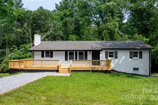 520 Hickory Ave, Hudson, NC 28638 - Photo 1