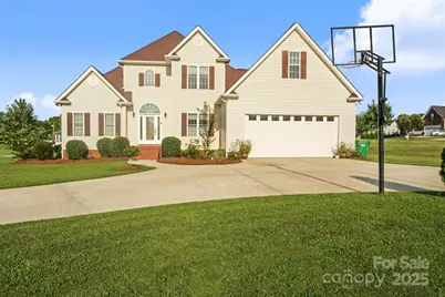 215 Birchwood Court, Oakboro, NC 28129 - Photo 1