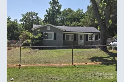 511 Phillips Street, Lowell, NC 28098 - Photo 1