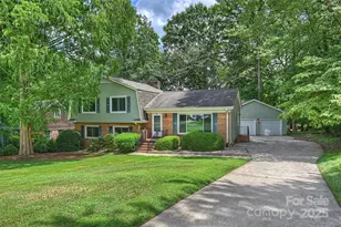 302 Wilcrest Dr, Matthews, NC 28105 - Photo 1