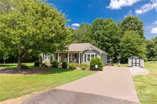 428 Westmoreland Dr, Clover, SC 29710 - Photo 1