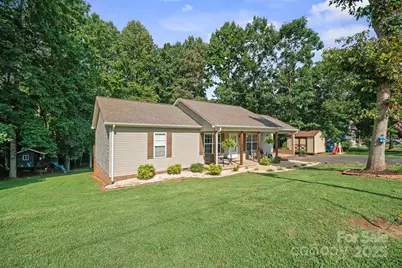 5476 Chestnut Drive, Hickory, NC 28602 - Photo 1